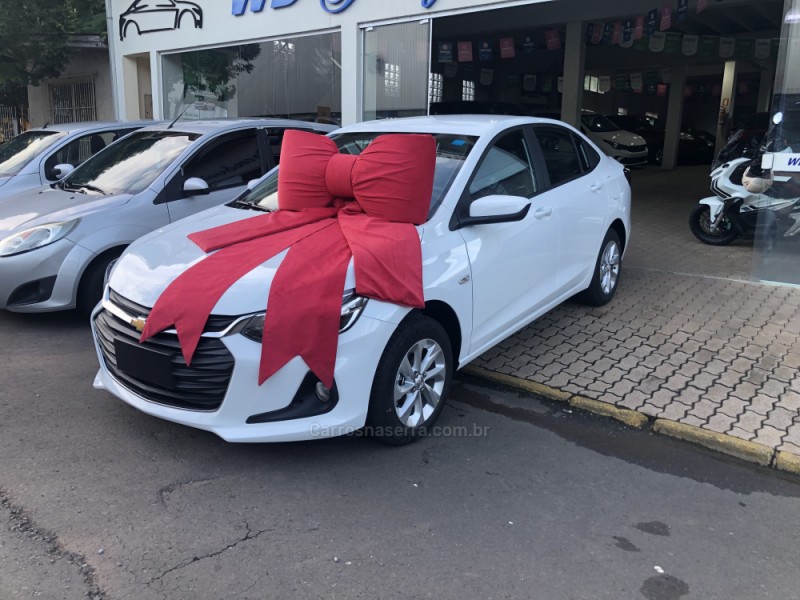 ONIX 1.0	LT PLUS 8V TURBO FLEX 4P AUTOMÁTICO