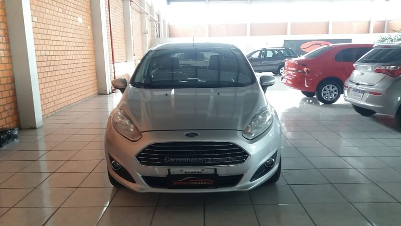 FIESTA 1.6 TITANIUM HATCH 16V FLEX 4P AUTOMÁTICO - 2017 - SAPIRANGA
