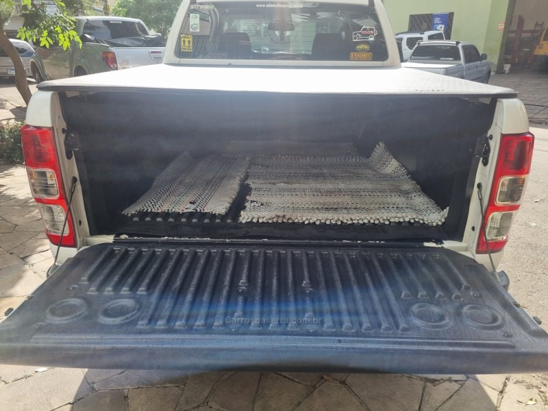 RANGER 3.2 XLS 4X4 CD 20V DIESEL 4P MANUAL - 2015 - CAXIAS DO SUL
