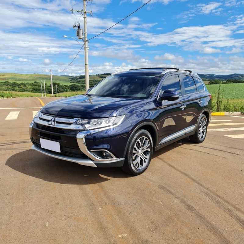 OUTLANDER 2.2 4X4 16V DIESEL 4P AUTOMÁTICO