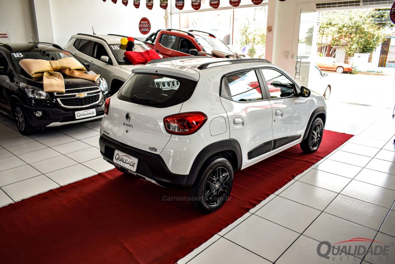 KWID 1.0 12V OUTSIDER FLEX 4P MANUAL - 2020 - SANTA CRUZ DO SUL