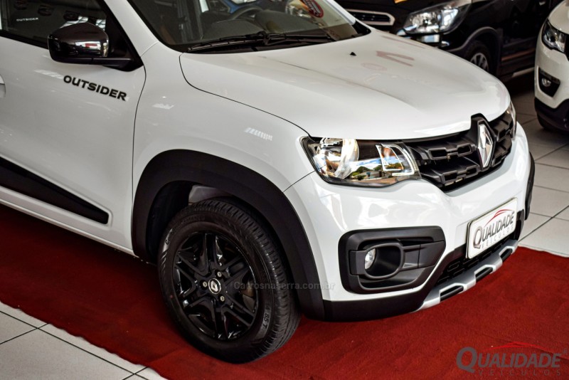 KWID 1.0 12V OUTSIDER FLEX 4P MANUAL - 2020 - SANTA CRUZ DO SUL