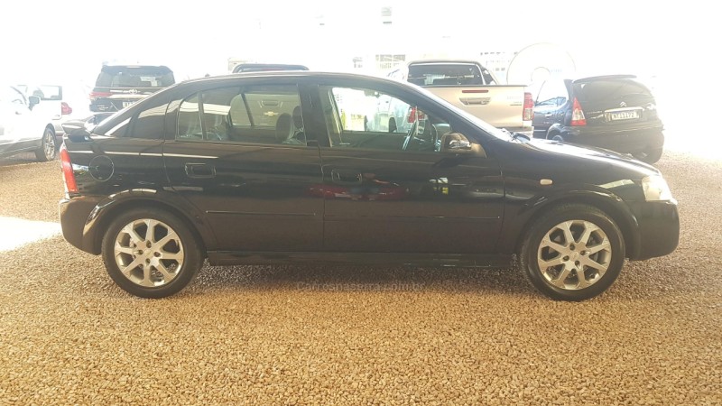 ASTRA 2.0 MPFI ADVANTAGE 8V FLEX 4P MANUAL - 2011 - GARIBALDI
