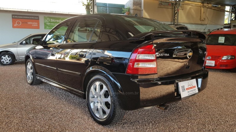 ASTRA 2.0 MPFI ADVANTAGE 8V FLEX 4P MANUAL - 2011 - GARIBALDI