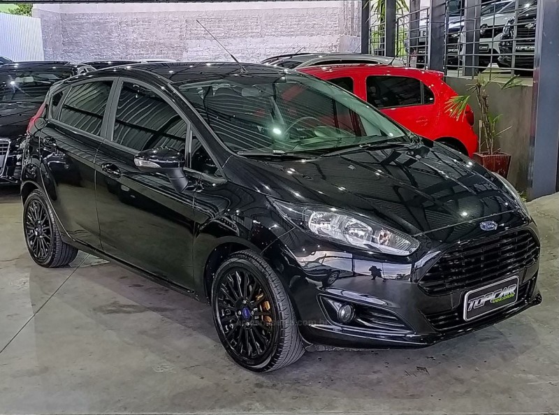 FIESTA 1.6 SE STYLE HATCH 16V FLEX 4P MANUAL - 2017 - CAMPO BOM