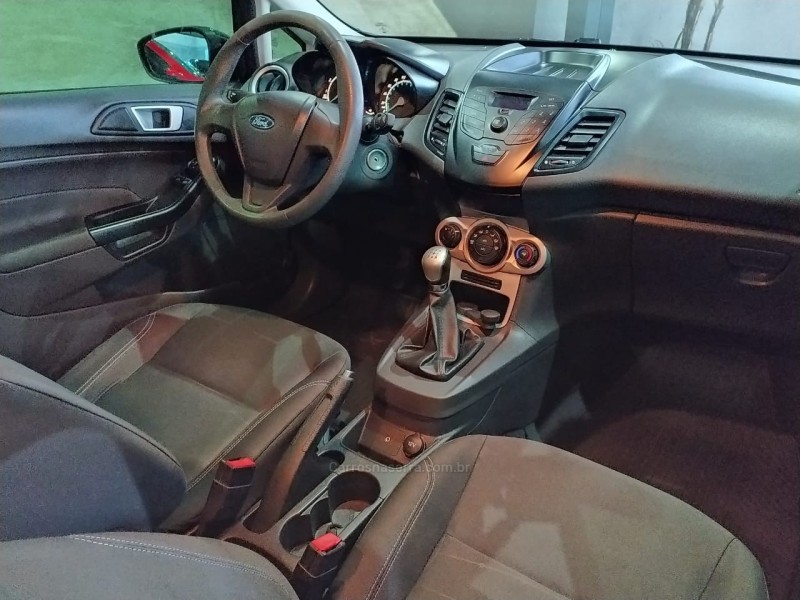 FIESTA 1.6 SE STYLE HATCH 16V FLEX 4P MANUAL - 2017 - CAMPO BOM