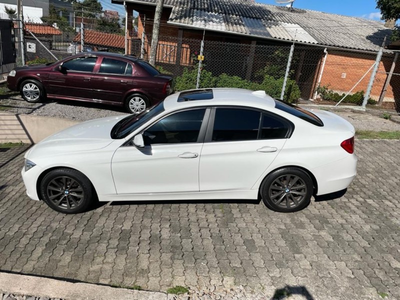 328I 2.5 TOP SEDAN GASOLINA 4P AUTOMÁTICO - 2013 - BENTO GONçALVES