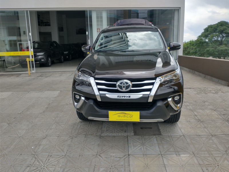 HILUX SW4 2.8 SRX 4X4 DIAMOND 16V TURBO DIESEL 4P 7 LUGARES AUTOMÁTICO - 2020 - CAXIAS DO SUL