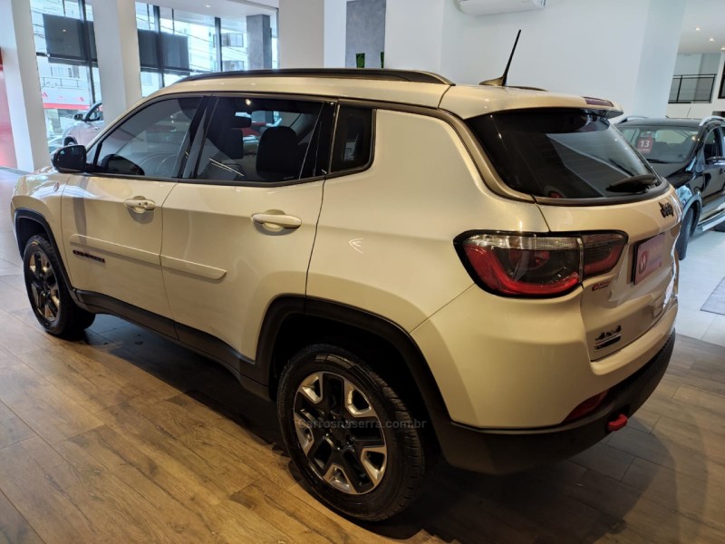 COMPASS 2.0 16V DIESEL TRAILHAWK 4X4 AUTOMÁTICO - 2017 - ERECHIM