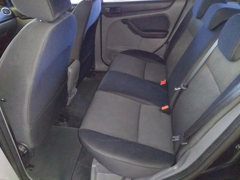 FOCUS 1.6 GLX 8V FLEX 4P MANUAL - 2011 - CAXIAS DO SUL