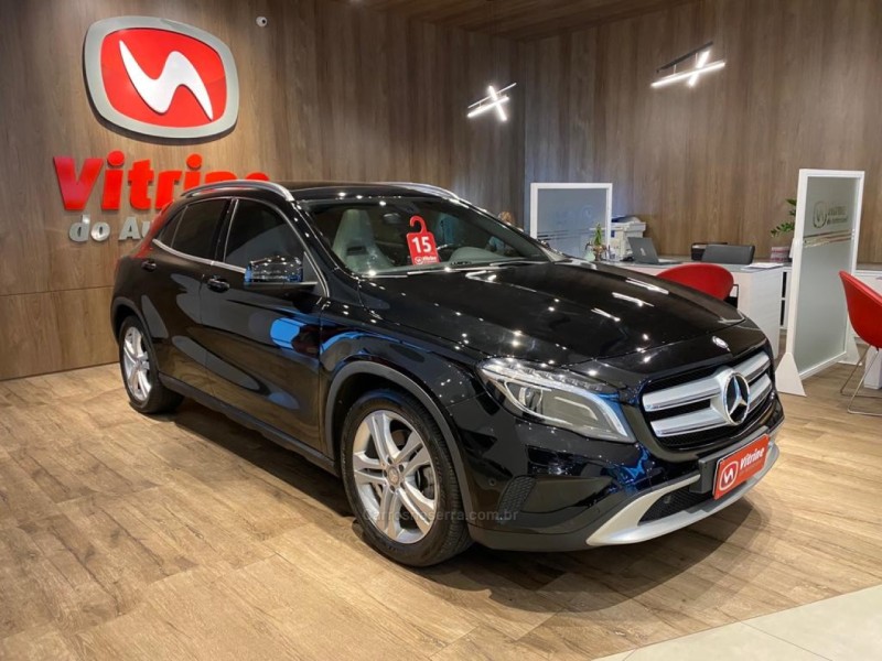 GLA 250 2.0 16V TURBO GASOLINA VISION 4P AUTOMÁTICO - 2015 - ERECHIM