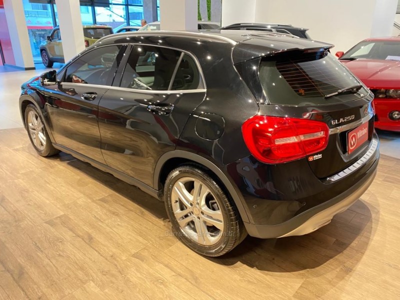 GLA 250 2.0 16V TURBO GASOLINA VISION 4P AUTOMÁTICO - 2015 - ERECHIM