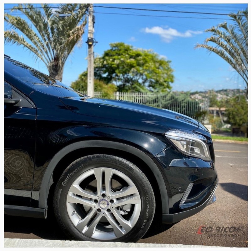 GLA 250 2.0 16V TURBO GASOLINA VISION 4P AUTOMÁTICO - 2015 - CAMPO BOM