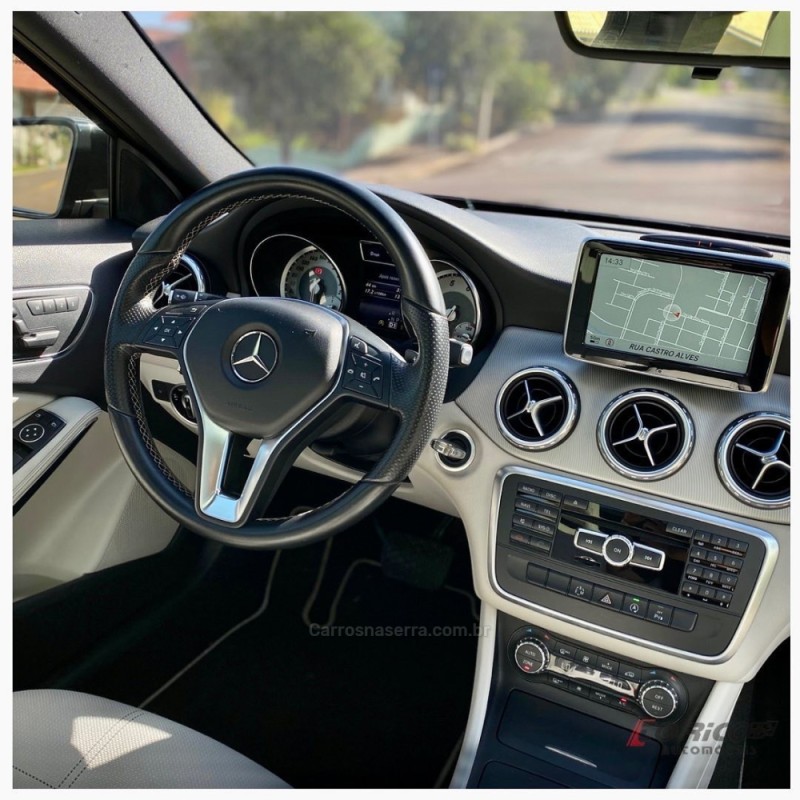 GLA 250 2.0 16V TURBO GASOLINA VISION 4P AUTOMÁTICO - 2015 - CAMPO BOM