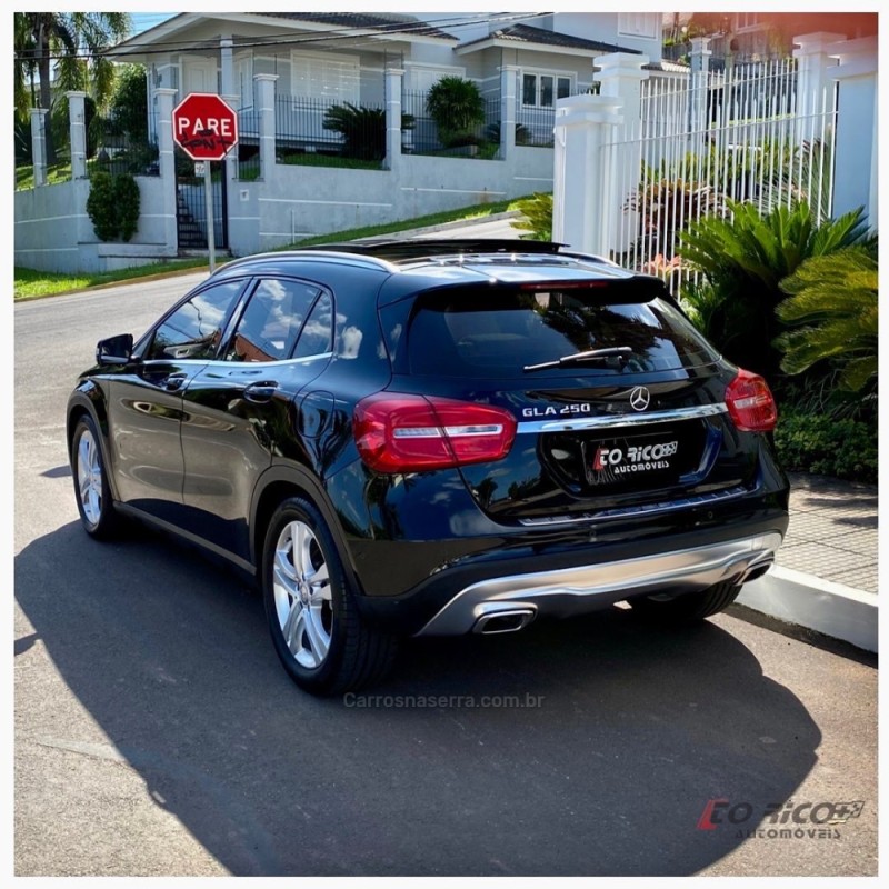 GLA 250 2.0 16V TURBO GASOLINA VISION 4P AUTOMÁTICO - 2015 - CAMPO BOM