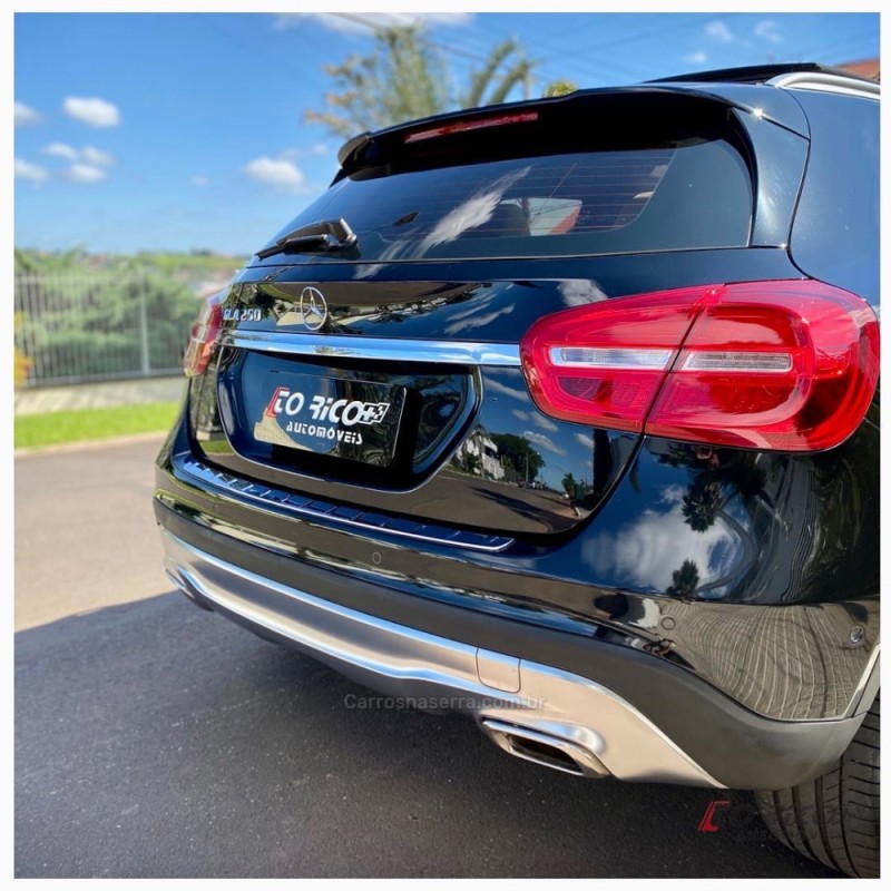 GLA 250 2.0 16V TURBO GASOLINA VISION 4P AUTOMÁTICO - 2015 - CAMPO BOM