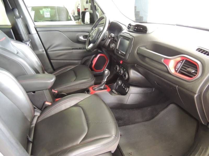 RENEGADE 2.0 16V TURBO DIESEL TRAILHAWK 4P 4X4 AUTOMÁTICO - 2016 - FLORES DA CUNHA