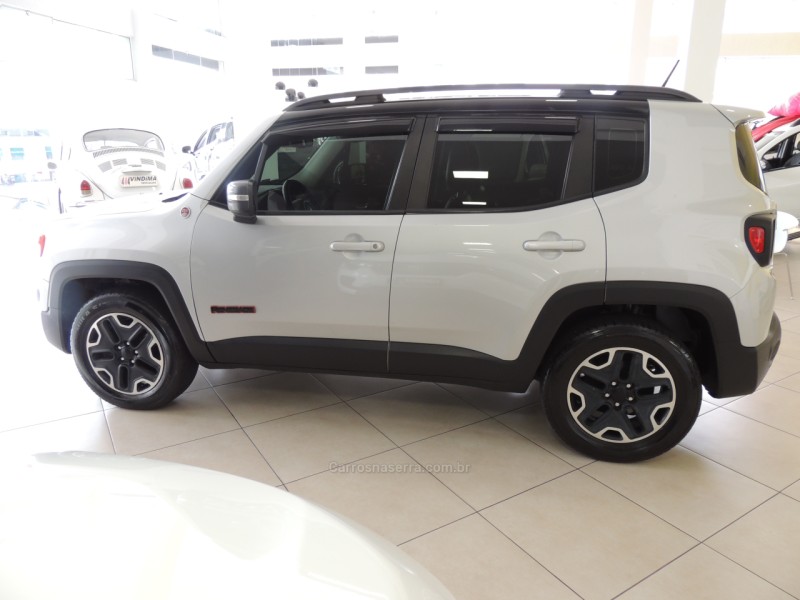 RENEGADE 2.0 16V TURBO DIESEL TRAILHAWK 4P 4X4 AUTOMÁTICO - 2016 - FLORES DA CUNHA