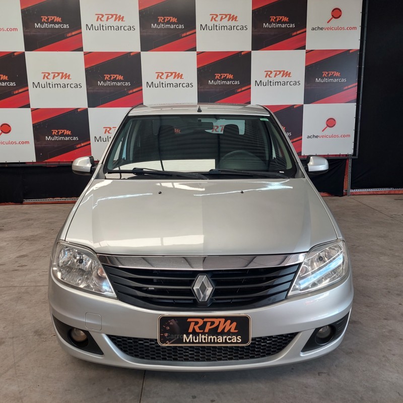 LOGAN 1.6 EXPRESSION 8V FLEX 4P MANUAL - 2013 - SãO SEBASTIãO DO CAí