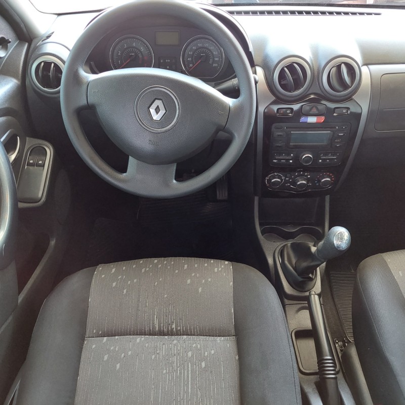 LOGAN 1.6 EXPRESSION 8V FLEX 4P MANUAL - 2013 - SãO SEBASTIãO DO CAí