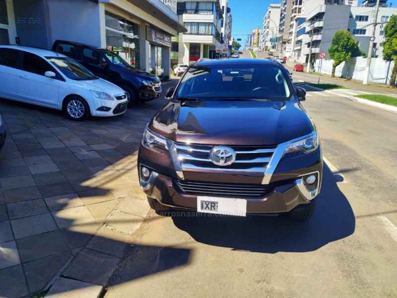 HILUX SW4 2.8 SRX 4X4 16V TURBO INTERCOOLER DIESEL 4P AUTOMÁTICO - 2017 - GUAPORé