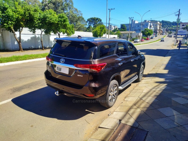 HILUX SW4 2.8 SRX 4X4 16V TURBO INTERCOOLER DIESEL 4P AUTOMÁTICO - 2017 - GUAPORé