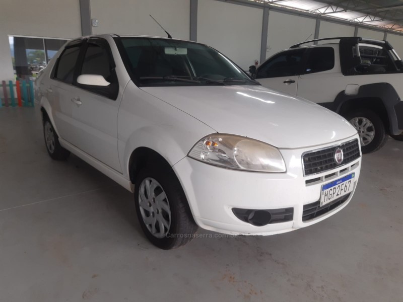 SIENA 1.0 MPI ELX 8V FLEX 4P MANUAL - 2010 - BOM PRINCíPIO