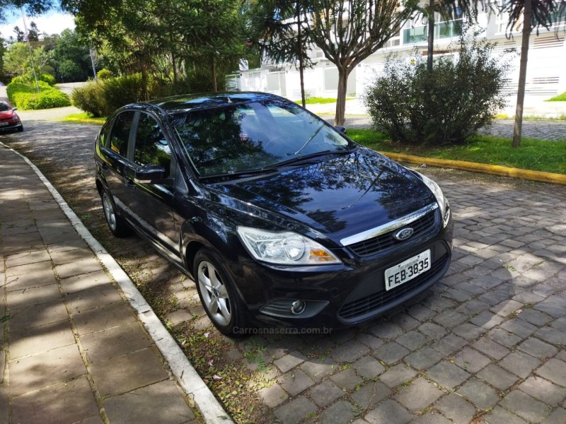 FOCUS 1.6 S 16V FLEX 4P MANUAL - 2013 - FARROUPILHA