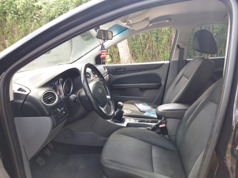 FOCUS 1.6 S 16V FLEX 4P MANUAL - 2013 - FARROUPILHA