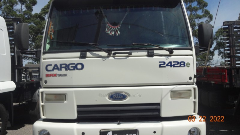 cargo 2428 e t 3 eixos 2010 garibaldi