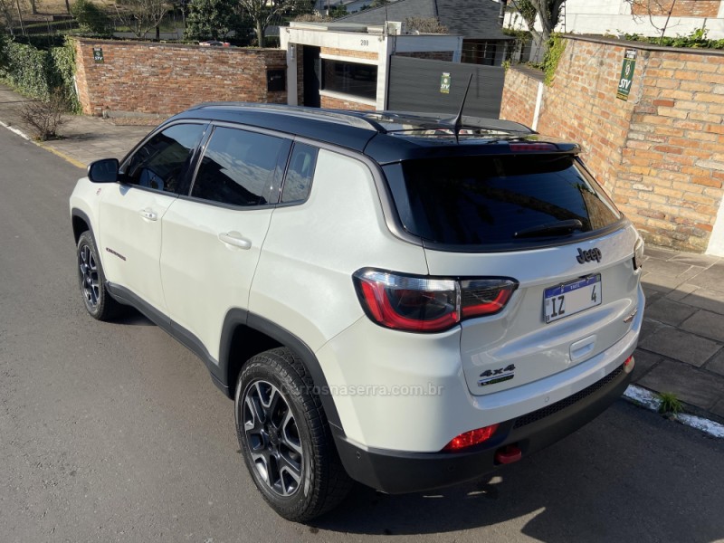 COMPASS 2.0 TRAILHAWK TD350 TURBO DIESEL 4X4 4P AUTOMÁTICO - 2020 - FARROUPILHA