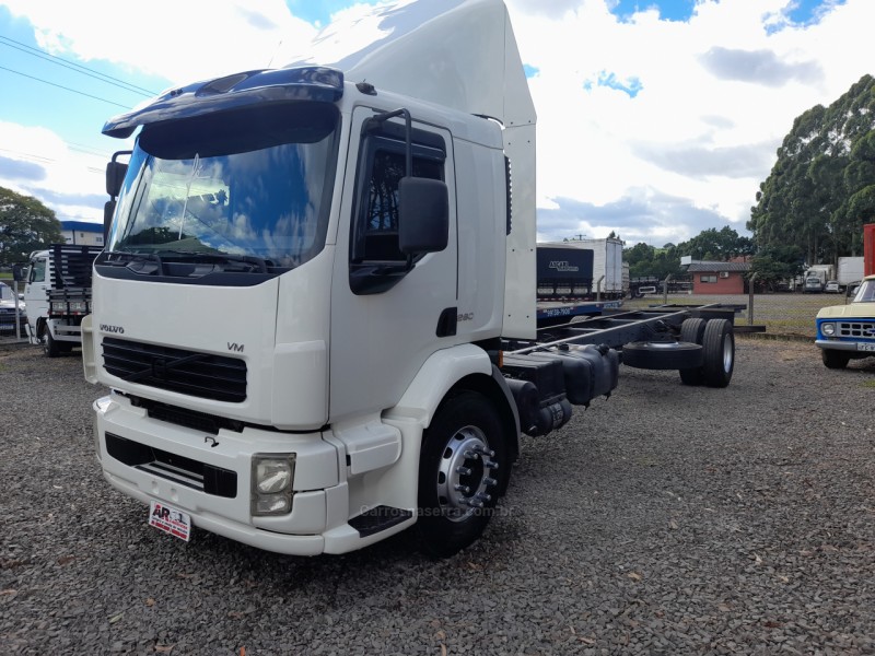 VM 260 4X2 - 2010 - GARIBALDI