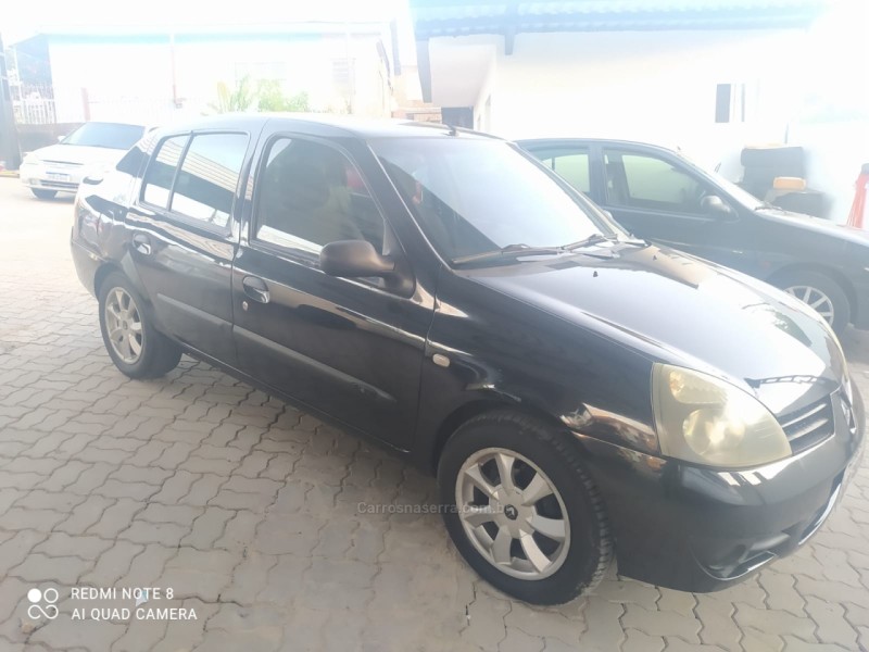 CLIO 1.0 EXPRESSION SEDAN 16V FLEX 4P MANUAL - 2008 - CAXIAS DO SUL