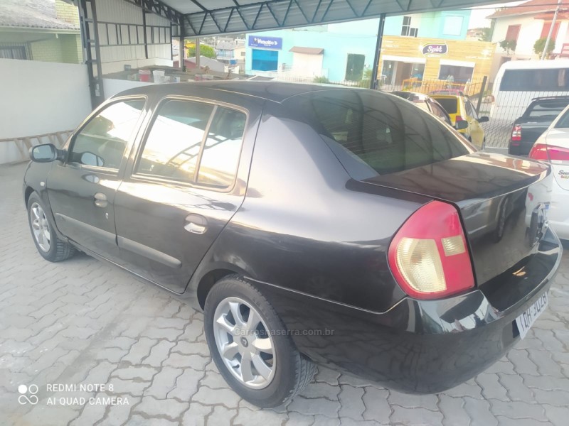 CLIO 1.0 EXPRESSION SEDAN 16V FLEX 4P MANUAL - 2008 - CAXIAS DO SUL