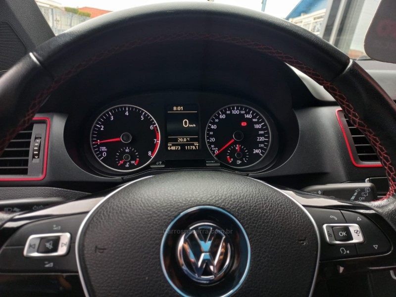 FOX 1.6 MI ROCK IN RIO 8V FLEX 4P MANUAL - 2016 - VACARIA
