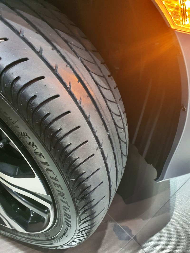 CIVIC 2.0 16V FLEXONE EXL 4P CVT - 2018 - FARROUPILHA