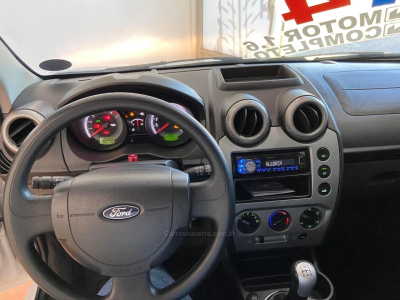 FIESTA 1.6 ROCAM SE 8V FLEX 4P MANUAL - 2014 - IGREJINHA