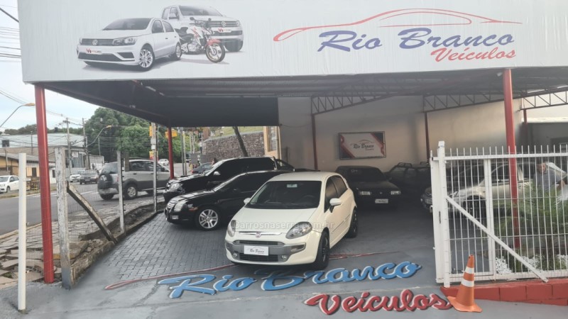 punto 1.8 sporting 16v flex 4p automatizado 2014 caxias do sul