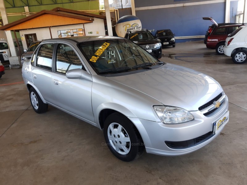 CLASSIC 1.0 MPFI LS 8V FLEX 4P MANUAL