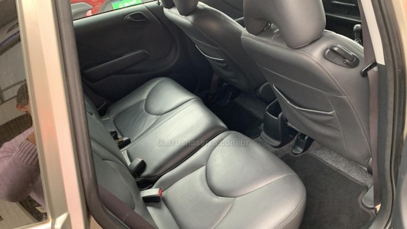 FIT 1.4 LXL 8V FLEX 4P MANUAL - 2005 - FARROUPILHA
