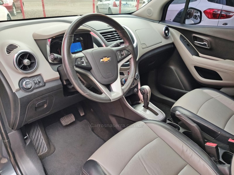 TRACKER 1.8 MPFI LTZ 4X2 16V FLEX 4P AUTOMÁTICO - 2014 - SAPIRANGA