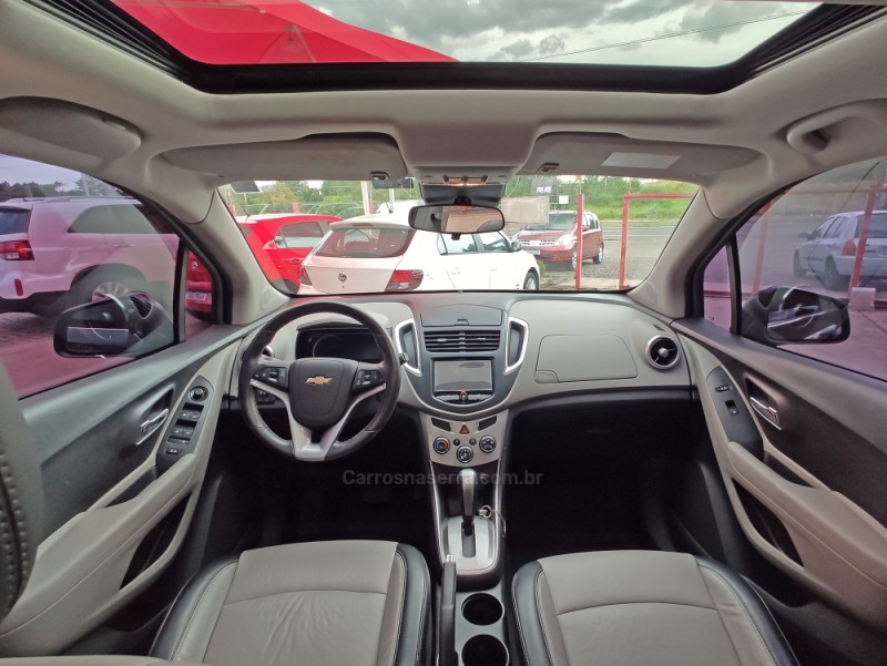 TRACKER 1.8 MPFI LTZ 4X2 16V FLEX 4P AUTOMÁTICO - 2014 - SAPIRANGA