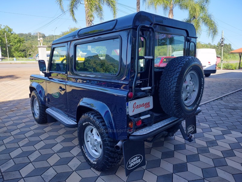 DEFENDER 2.5 90 CSW 4X4 TURBO INTERCOOLER DIESEL 2P MANUAL - 2004 - BOM PRINCíPIO