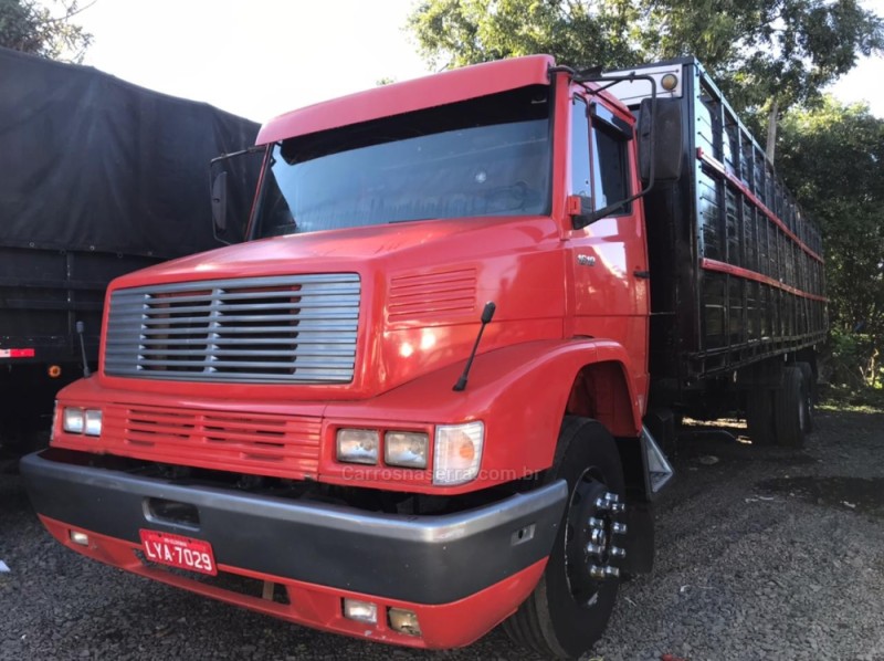 l 1618  1990 portao