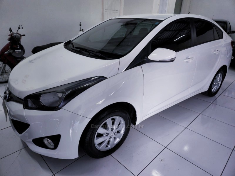 HB20S 1.6 COMFORT PLUS 16V FLEX 4P AUTOMÁTICO