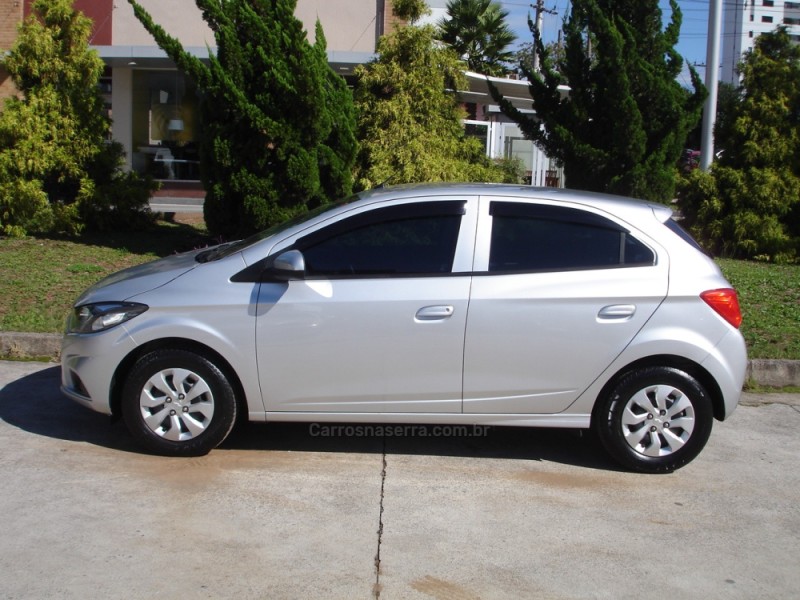 ONIX 1.0 LT PLUS 8V FLEX 4P MANUAL - 2017 - CAXIAS DO SUL