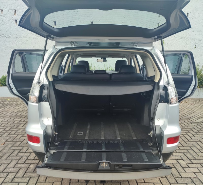 OUTLANDER 2.0 16V GASOLINA 4P AUTOMÁTICO - 2013 - SAPIRANGA