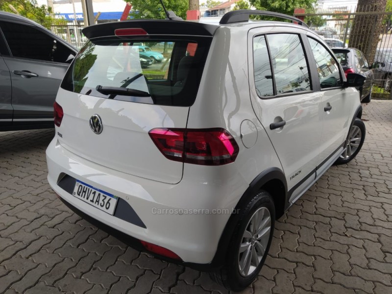 FOX 1.0 MPI TRACK 12V FLEX 4P MANUAL - 2017 - CAXIAS DO SUL