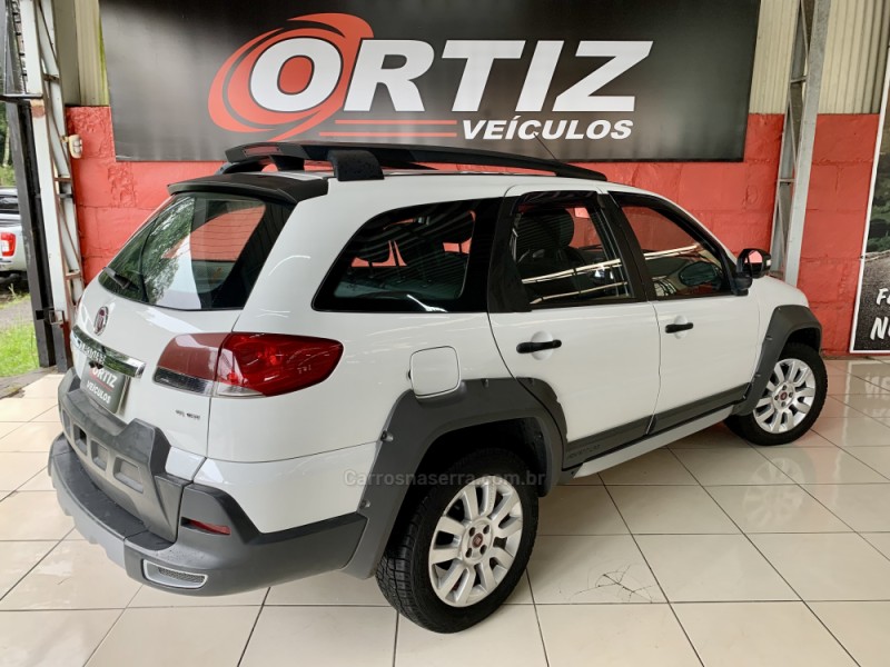 PALIO 1.8 MPI ADVENTURE WEEKEND 16V FLEX 4P MANUAL - 2015 - CAXIAS DO SUL
