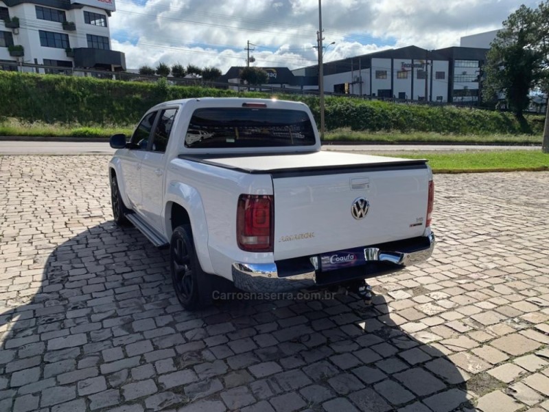 AMAROK 3.0 V6 TDI HIGHLINE CD DIESEL 4MOTION AUTOMÁTICO - 2019 - FARROUPILHA